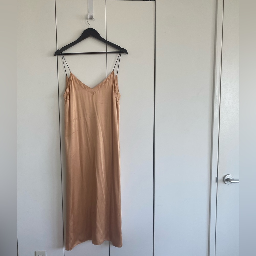 Kamperett Sade Slip Dress, Blush